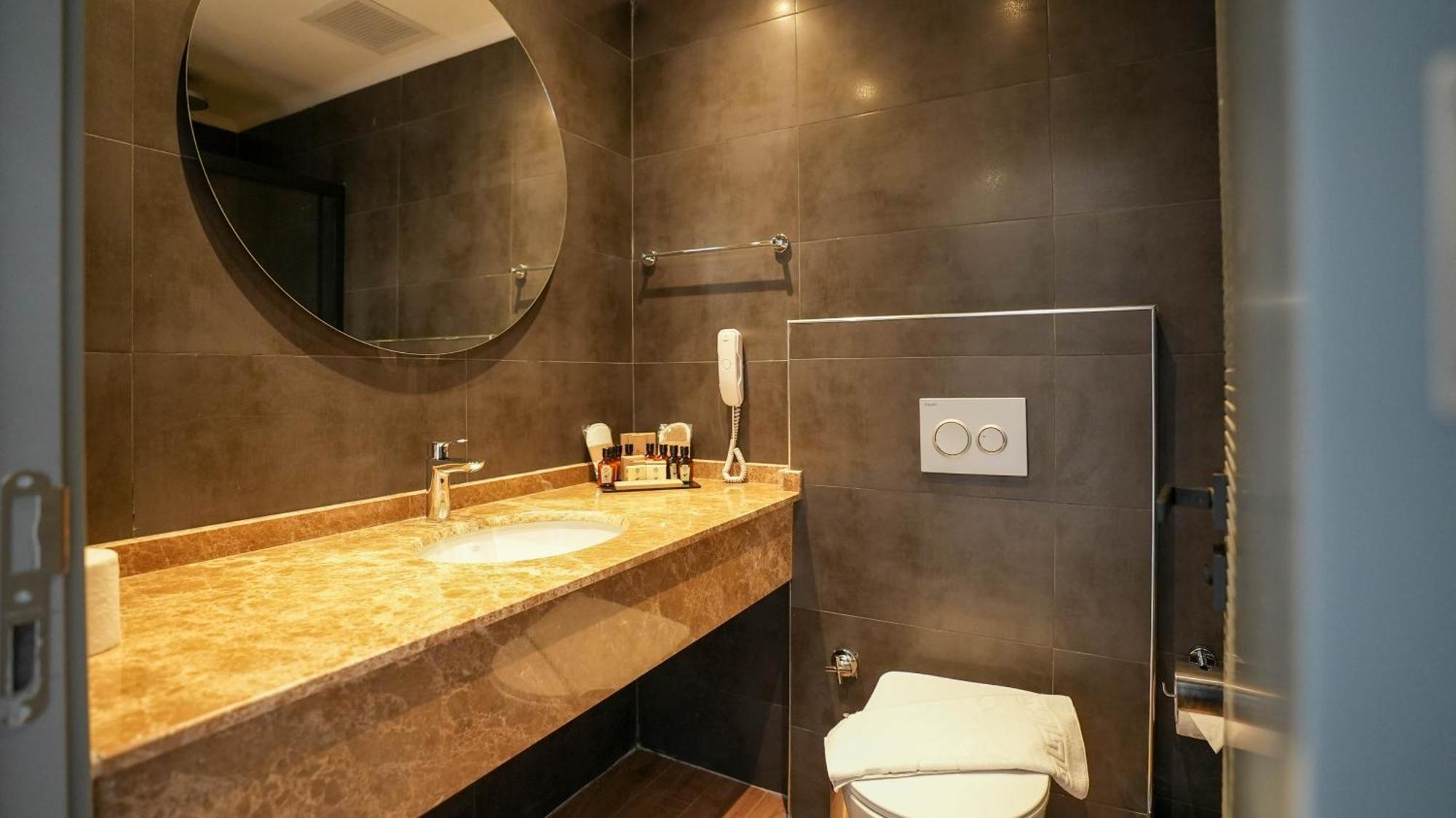 Ada Port Hotel Adults Only Аланія Екстер'єр фото