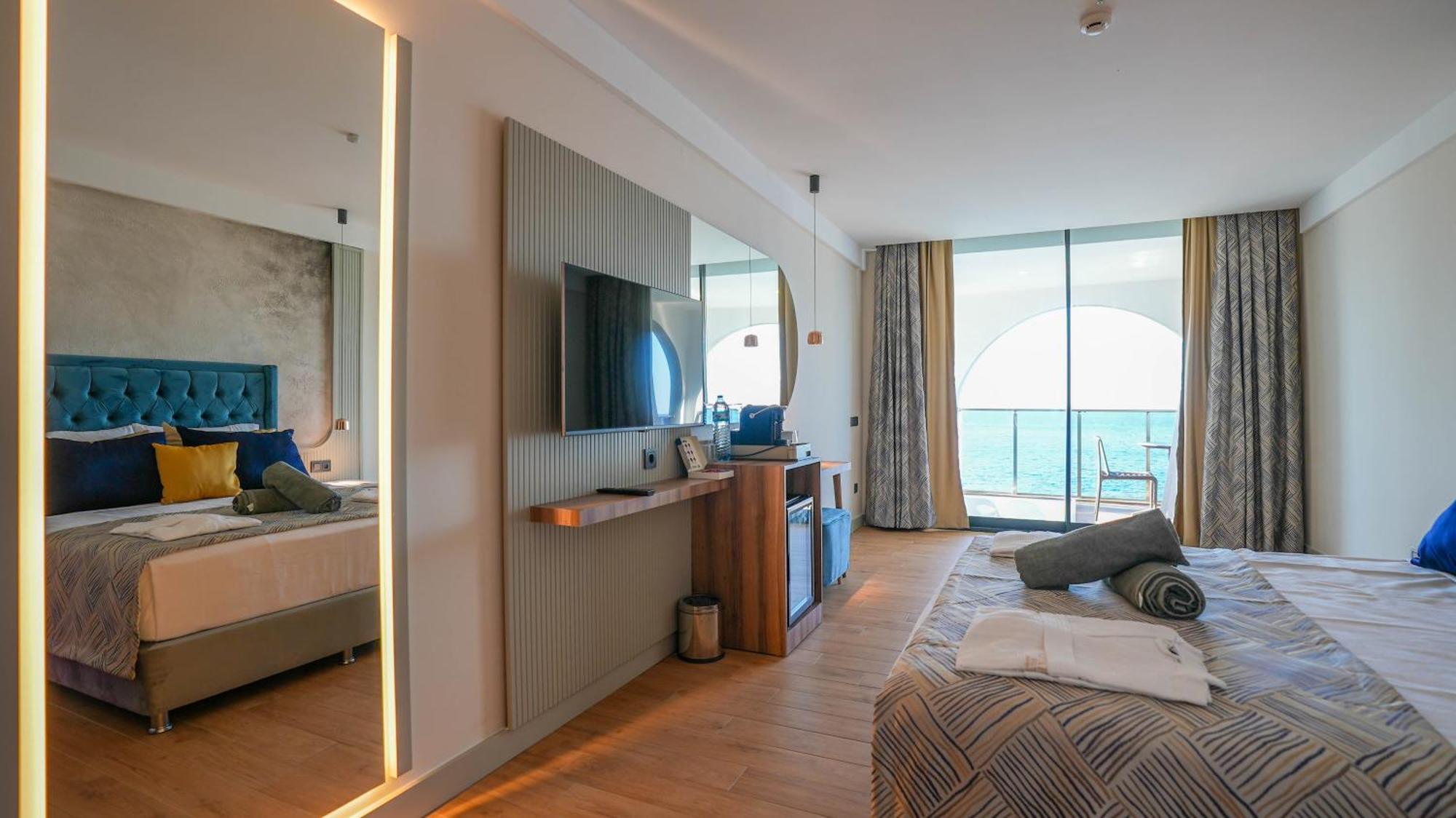 Ada Port Hotel Adults Only Аланія Екстер'єр фото